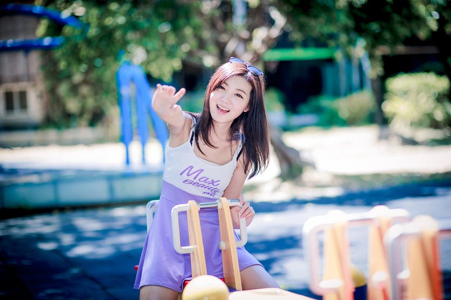 我相信，真正在乎我的人是不会被别人抢走的，无论是友情，还是爱情。——三毛